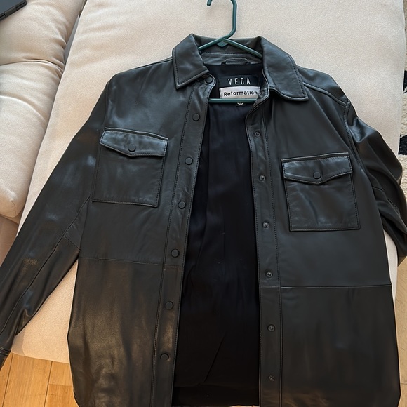Reformation Veda Leather Shirt Jacket - Picture 5 of 8